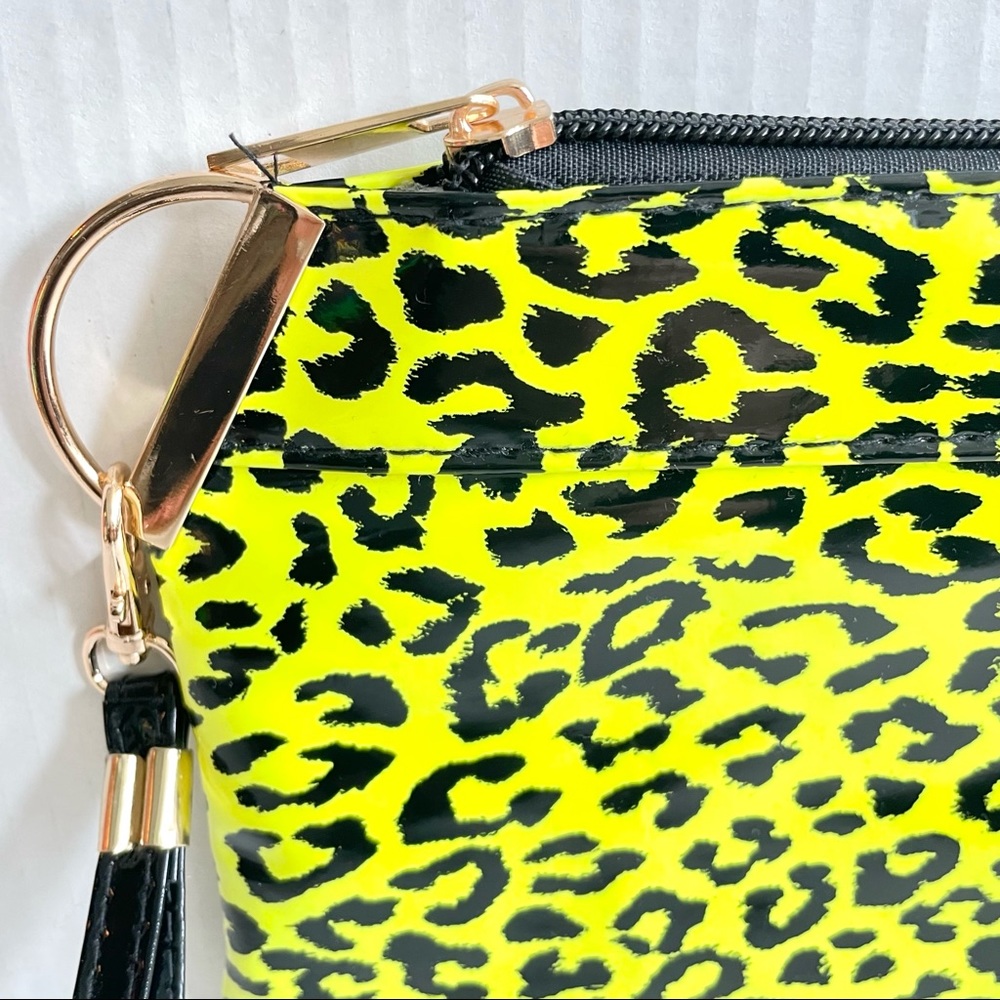 Neon Yellow Leopard Bag Clutch NWOT - Picture 4 of 7